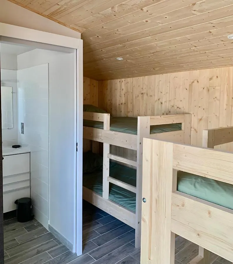 La Petite Auberge Insolite Saint-Affrique Hostel